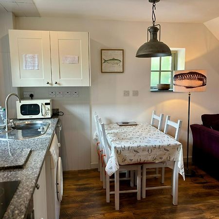 Little Bream - Pretty Cosy Cottage, Sea Views, Walk To The Beach Mawnan Smith 外观 照片