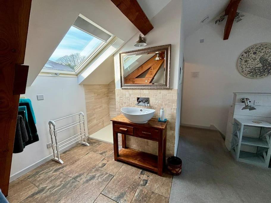 Little Bream - Pretty Cosy Cottage, Sea Views, Walk To The Beach Mawnan Smith 外观 照片